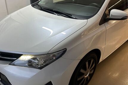 Toyota Auris 121.120 km 8.590 &euro; LEONBERG 71229