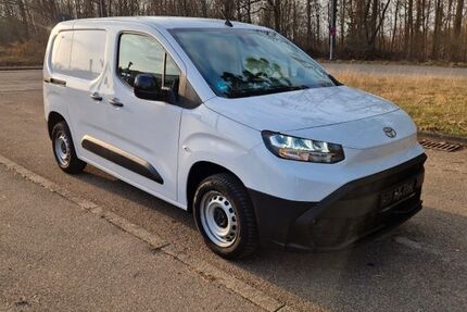 Toyota Proace City 39.350 km 16.990 &euro; Böblingen 71032