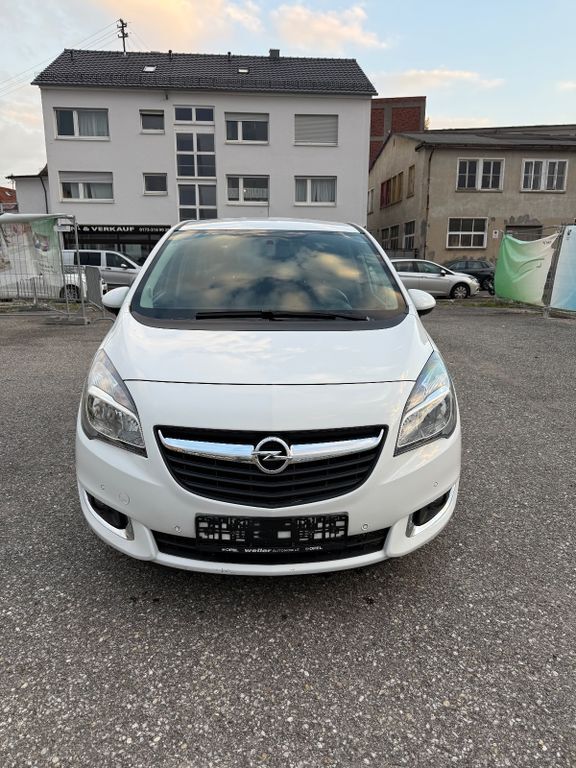 Opel Meriva 92.000 km 7.900 € Fellbach 70736