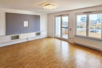 Wohnung Holzgerlingen - 4.5 Zimmer, 142 m&sup2;, 1.770&euro; | Angebot:24380397