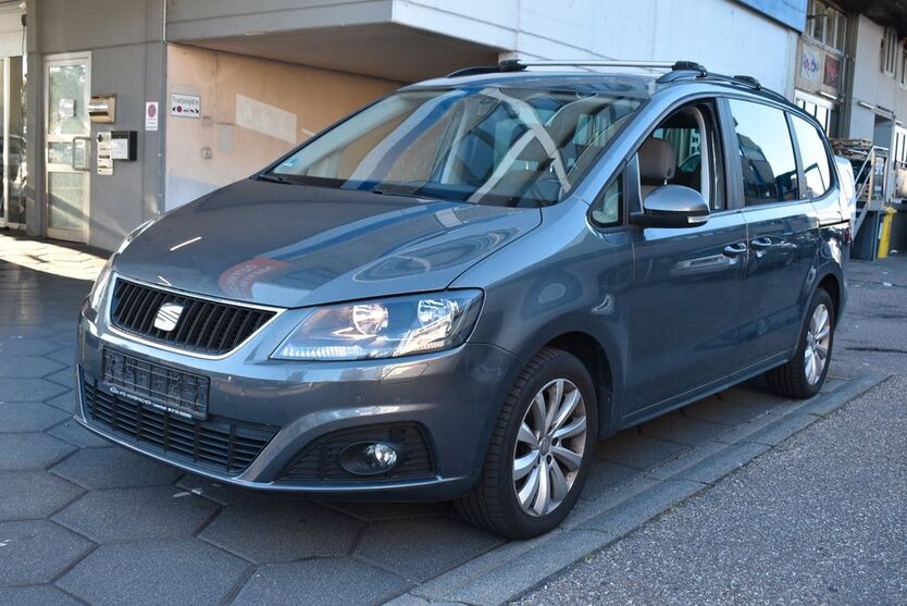 Seat Alhambra 150.000 km 12.499 € Fellbach bei Stuttgart 70736