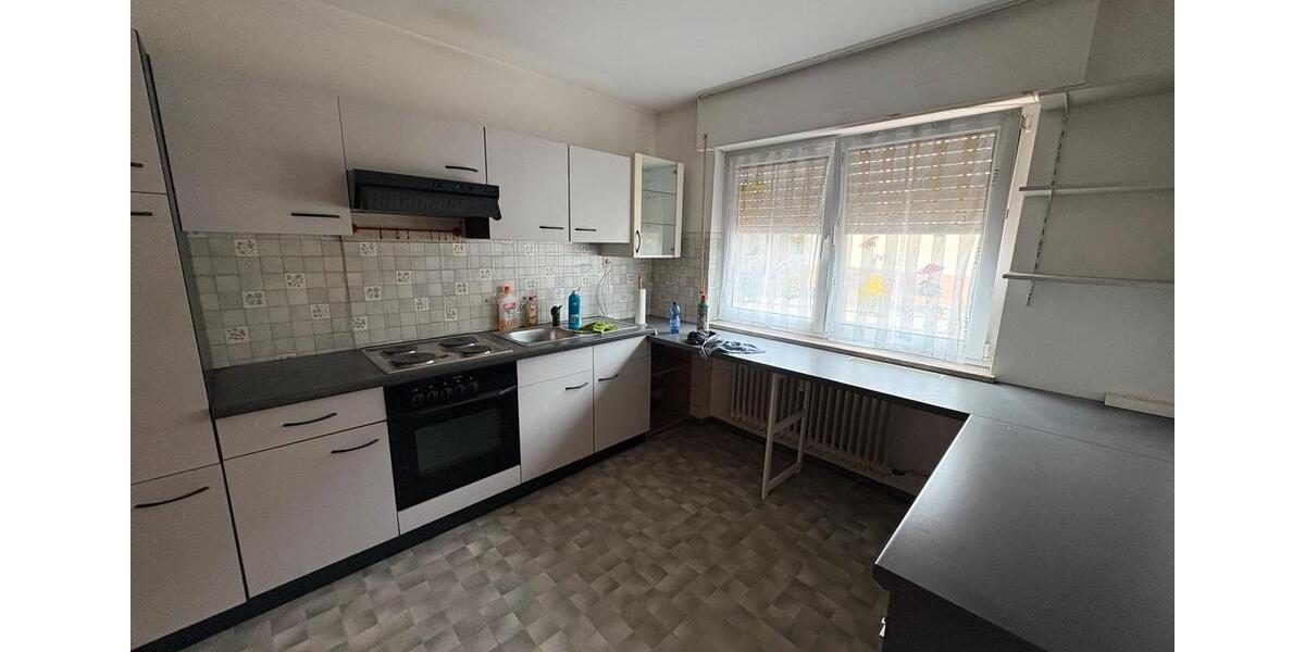 In Meßstetten: Großzügige, renovierte, helle Wohnung zimmer