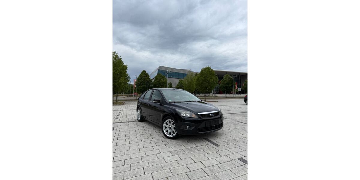 Ford Focus 145.519 km 3.500 &euro; Stuttgart 70327