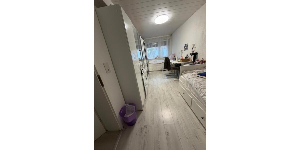 Etagenwohnung Sindelfingen Darmsheim - 3 Zimmer, 76 m&sup2;, 300.000&euro; | Angebot:25371224