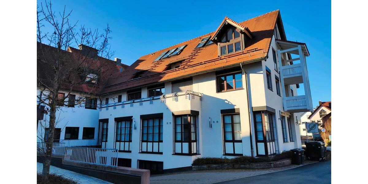 Dachgeschoßwohnung Nufringen - 2 Zimmer, 35 m&sup2;, 130.000&euro; | Angebot:25403529