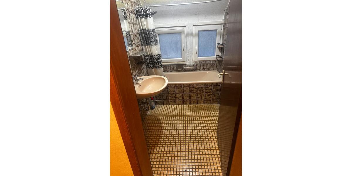 Dachgeschoßwohnung Sindelfingen - 3 Zimmer, 70 m&sup2;, 1.190&euro; | Angebot:24441407