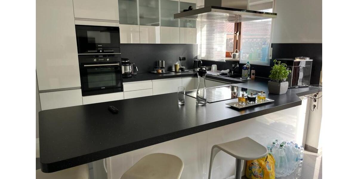 Erdgeschoßwohnung Neckartenzlingen - 5 Zimmer, 168 m&sup2;, 1.950&euro; | Angebot:25721130