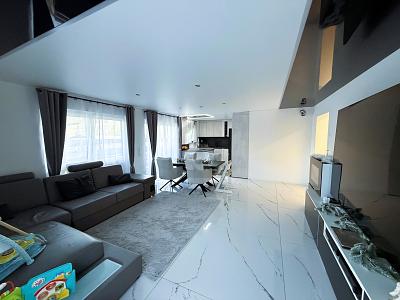 ELEGANT MIT LIEBEVOLLEN DETAILS - Terrassenwohnung Weil der Stadt | Angebot:24817814