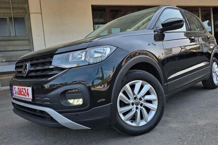 VW T-Cross 130.000 km 14.900 &euro; Stuttgart 70563