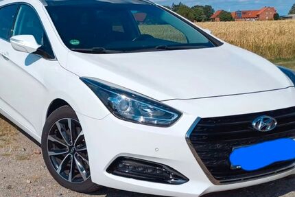 Hyundai i40 118.622 km 7.000 &euro; Stuttgart-Münster 70376