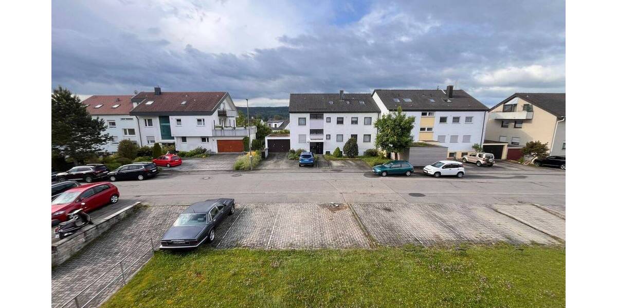 Etagenwohnung Leonberg - 4 Zimmer, 95 m&sup2;, 245.000&euro; | Angebot:26863549
