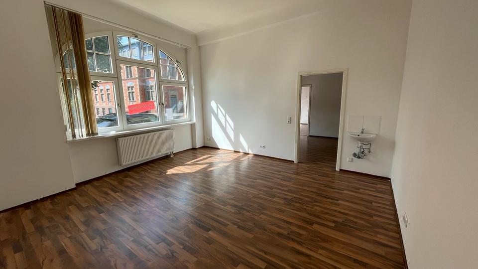 Erdgeschoßwohnung Pforzheim - 4 Zimmer, 107 m&sup2;, 1.000&euro; | Angebot:26623410