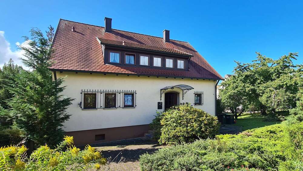 Einfamilienhaus Korntal-Münchingen Münchingen - 7 Zimmer, 141 m&sup2;, 1.250.000&euro; | Angebot:24983447