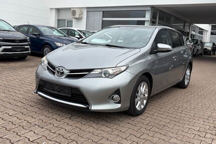 Toyota Auris 148.239 km 9.695 &euro; Stuttgart 70597