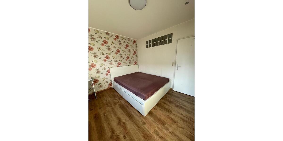 Etagenwohnung Fellbach - 2 Zimmer, 45 m&sup2;, 186.000&euro; | Angebot:26995851