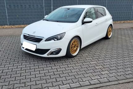 Peugeot 308 153.000 km 9.950 &euro; Esslingen am Neckar 73728