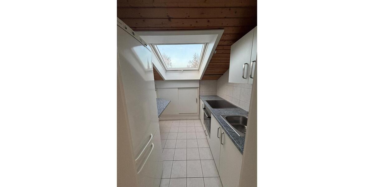 Dachgeschoßwohnung Gärtringen - 2 Zimmer, 40 m&sup2;, 800&euro; | Angebot:24655718