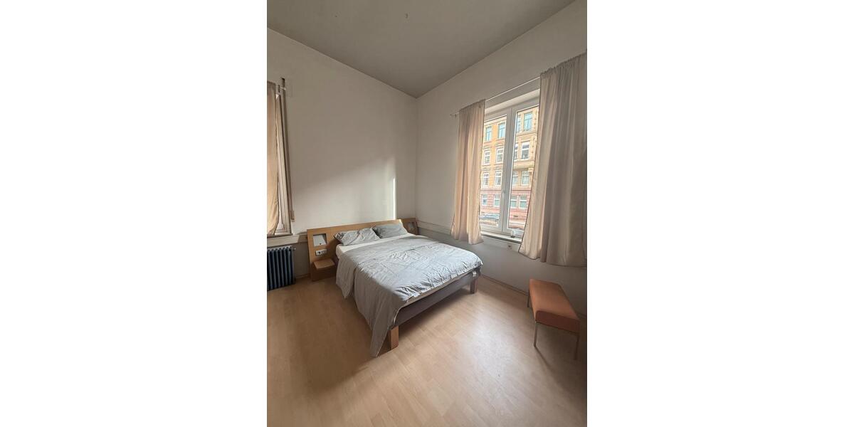 Erdgeschoßwohnung Esslingen am Neckar Oberesslingen - 5 Zimmer, 30 m&sup2;, 500&euro; | Angebot:25855213