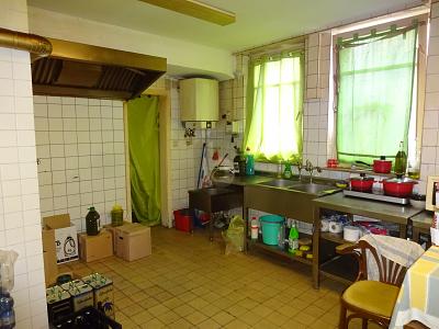 LOKAL MIT WohnungSUMBAUOPTION
