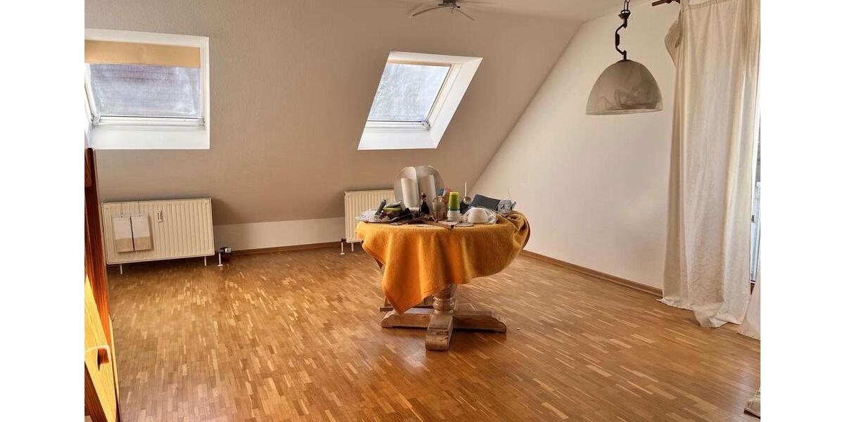 Dachgeschoßwohnung Ostfildern - 3.5 Zimmer, 77 m&sup2;, 1.580&euro; | Angebot:26637748