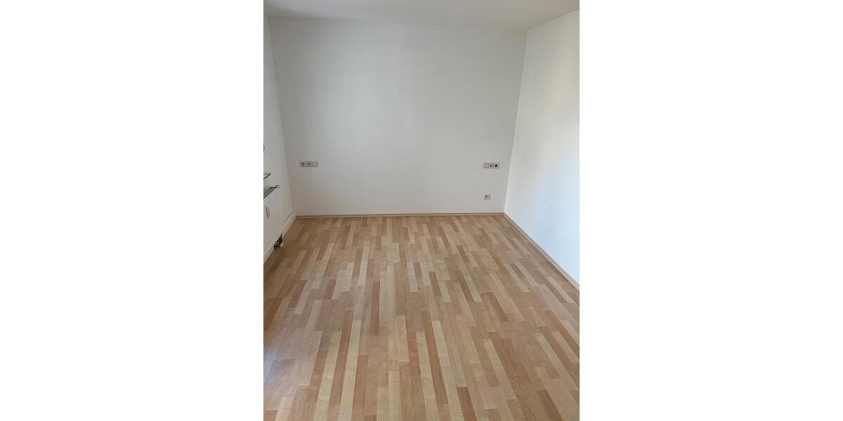 Etagenwohnung Leonberg - 2.5 Zimmer, 60 m&sup2;, 900&euro; | Angebot:26368822