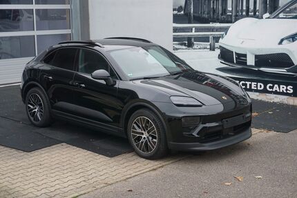 Porsche Macan 6.900 km 74.888 &euro; Stuttgart 70499