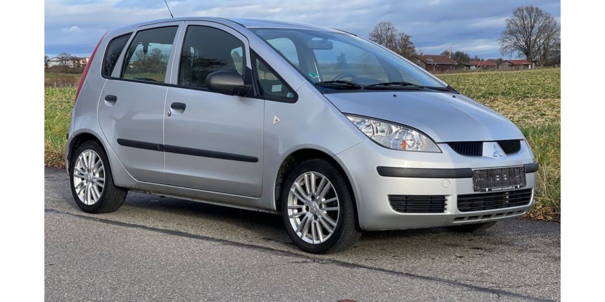 Mitsubishi Colt 120.000 km 2.600 &euro; Fellbach 70736