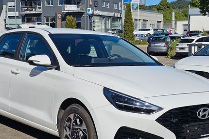 Hyundai i30 26.406 km 18.950 &euro; Leonberg 71229