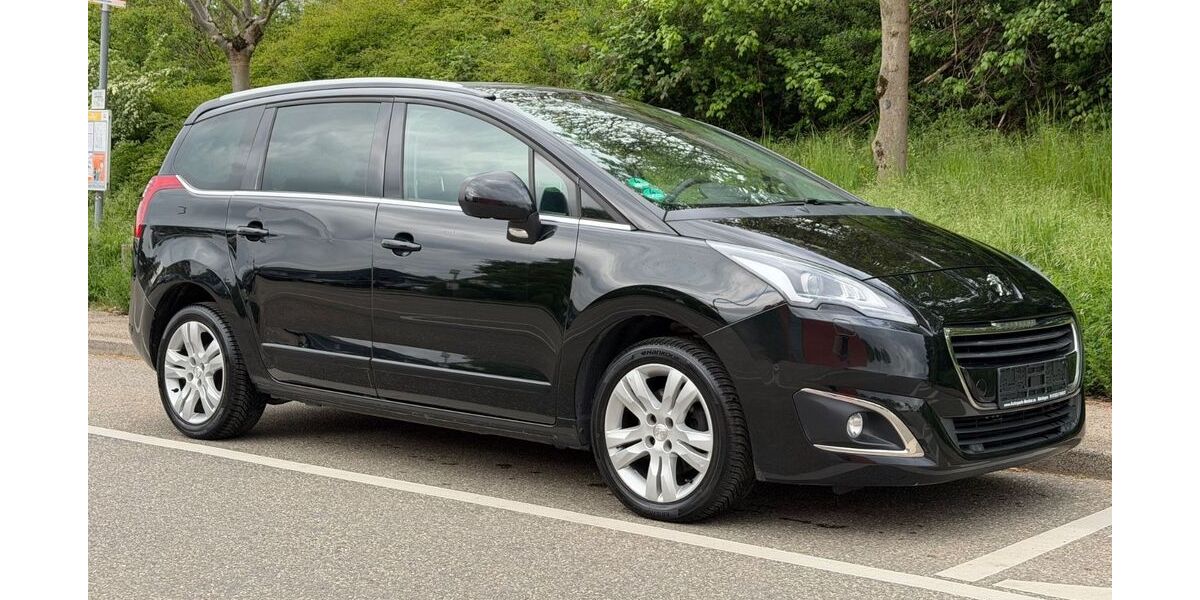 Peugeot 5008 147.000 km 8.500 &euro; Fellbach 70736