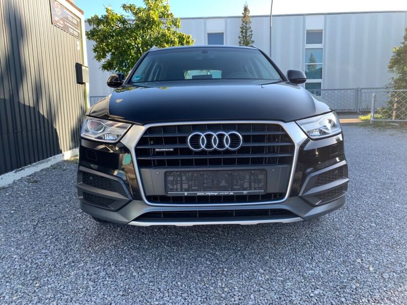 Audi Q3 127.300 km 18.499 € Sindelfingen 71069