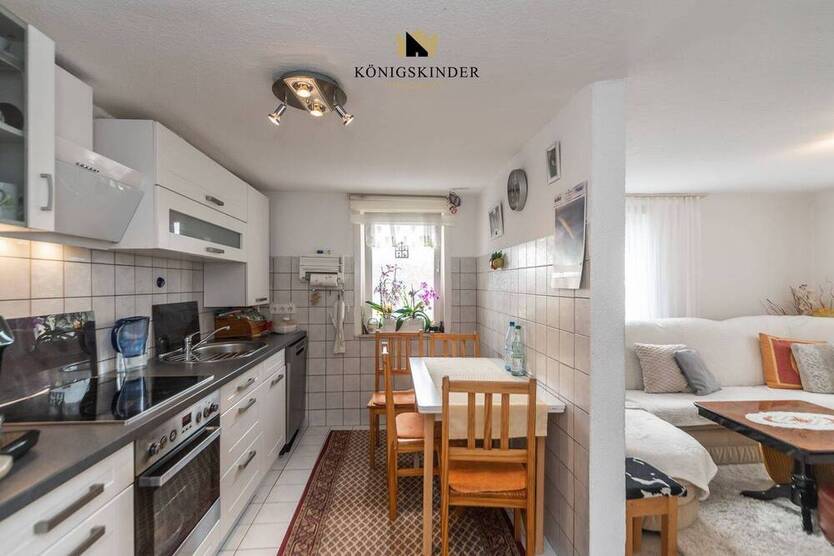 Einfamilienhaus mit Potential: 6 Zimmer, großes Grundstück, schöner Garten. Ihr neues Zuhause?