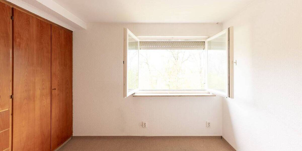 Mehrfamilienhaus, Wohnhaus Stuttgart Degerloch - 8 Zimmer, 170 m&sup2;, 775.000&euro; | Angebot:25685446