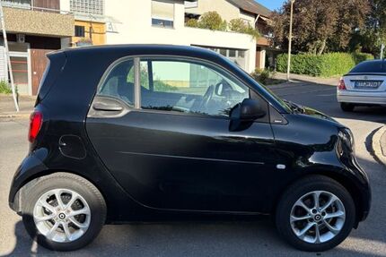 Smart ForTwo 99.436 km 8.699 &euro; Reutlingen 72766