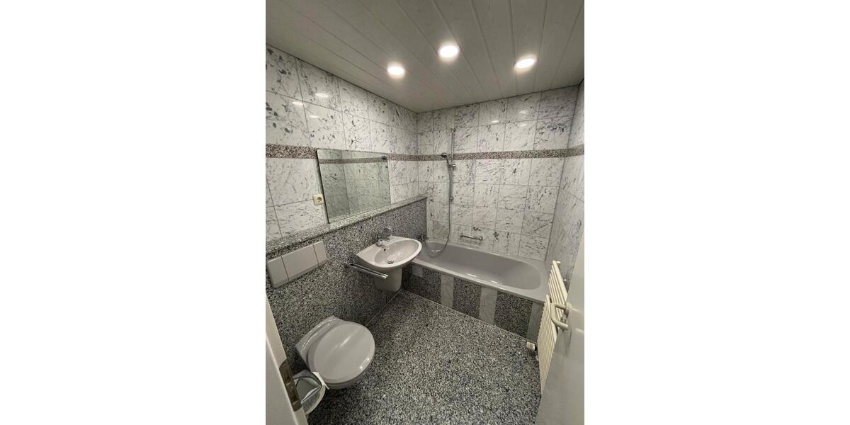 Etagenwohnung Sachsenheim - 2 Zimmer, 47 m&sup2;, 219.000&euro; | Angebot:27236685