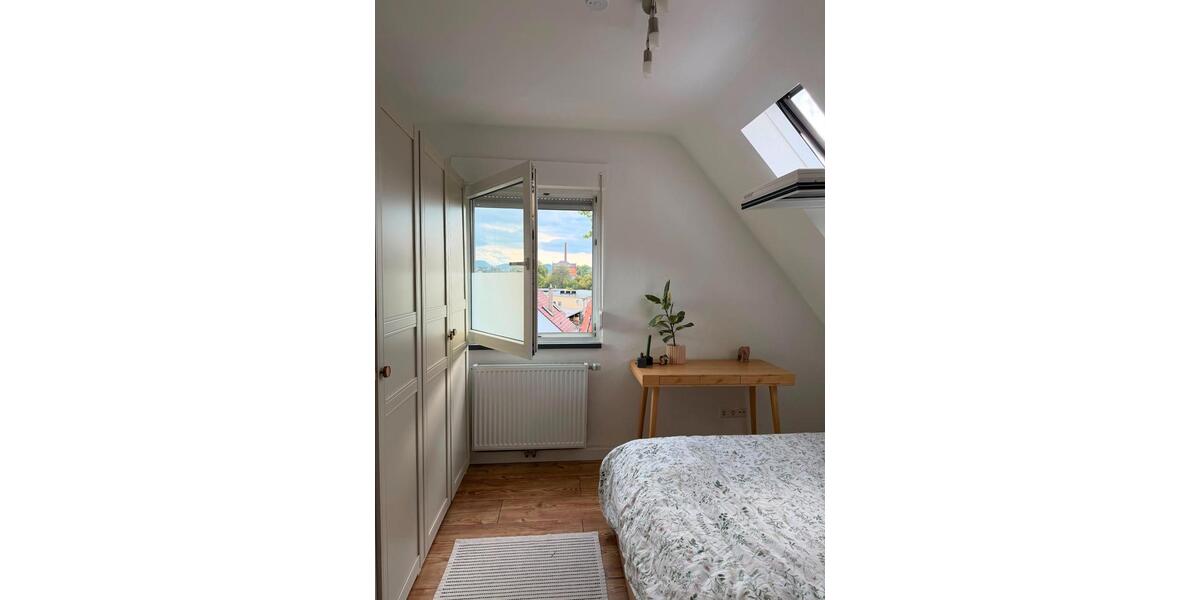 Dachgeschoßwohnung Reutlingen Orschel-Hagen - 3 Zimmer, 57 m&sup2;, 1.050&euro; | Angebot:27611736