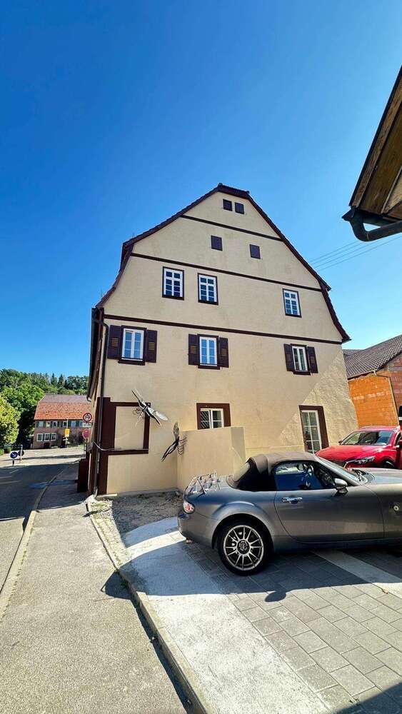 Haus zum Mieten in Heimsheim 2.450 € 141 m²