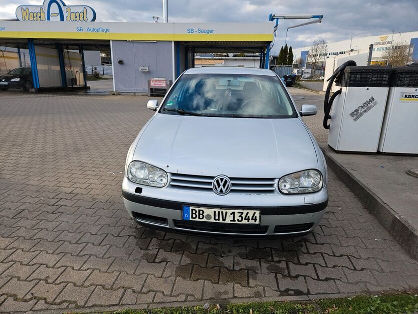 VW Golf 393.000 km 800 € Gärtringen 71116