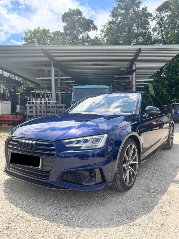Audi A4 89.000 km 25.900 € Metzingen 72555