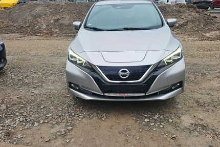 Nissan Leaf 94.000 km 11.750 &euro; Stuttgart 70376