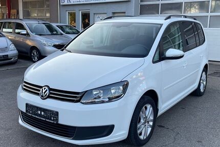 VW Touran 199.600 km 7.900 € Tübingen-Bühl 72072