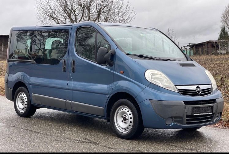 Opel Vivaro 248.000 km 15.999 &euro; Ditzingen 71254