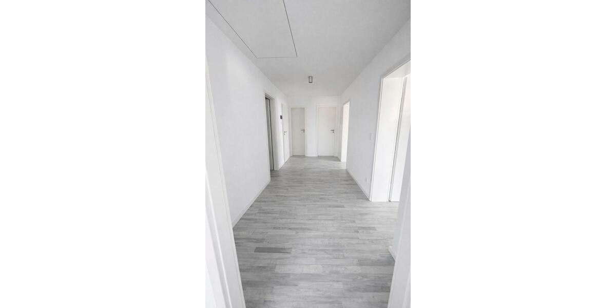 Etagenwohnung Esslingen am Neckar Pliensauvorstadt - 3 Zimmer, 75 m&sup2;, 1.500&euro; | Angebot:25980433