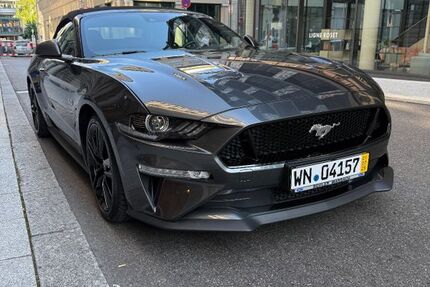 Ford Mustang 28.000 km 40.900 € Tübingen 72072