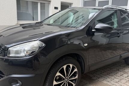 Nissan Qashqai 172.500 km 5.900 &euro; Magstadt 71106