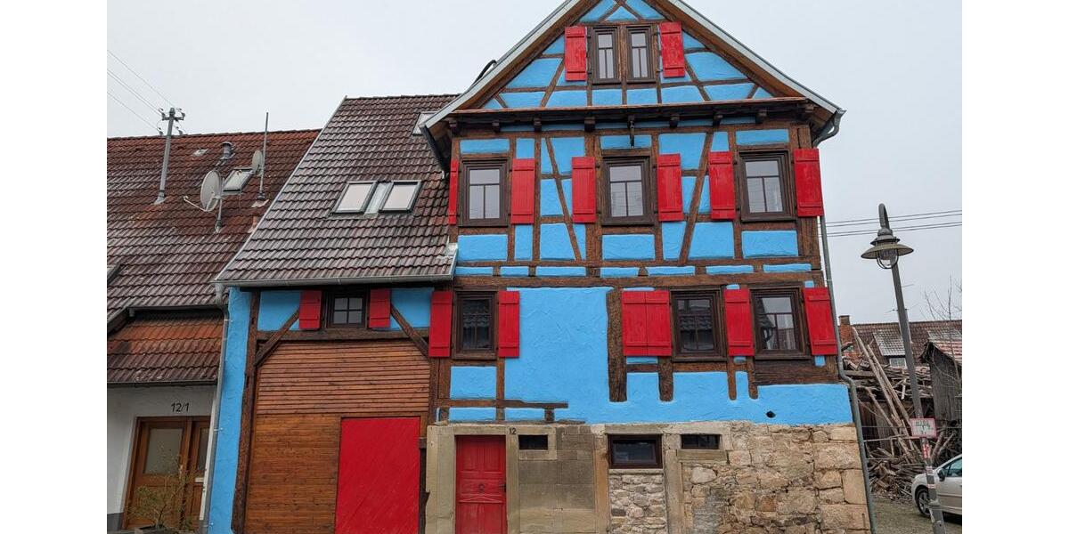 Bauernhaus, Landhaus Rottenburg am Neckar - 7 Zimmer, 200 m&sup2;, 1.750&euro; | Angebot:24371016