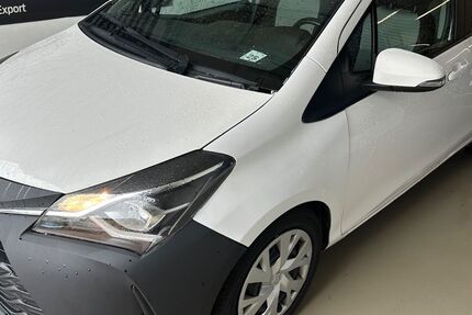 Toyota Yaris 68.260 km 7.590 &euro; LEONBERG 71229