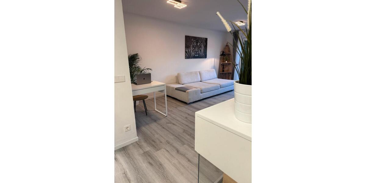 Doppelhaushälfte Nürtingen - 5 Zimmer, 180 m&sup2;, 2.600&euro; | Angebot:26479674