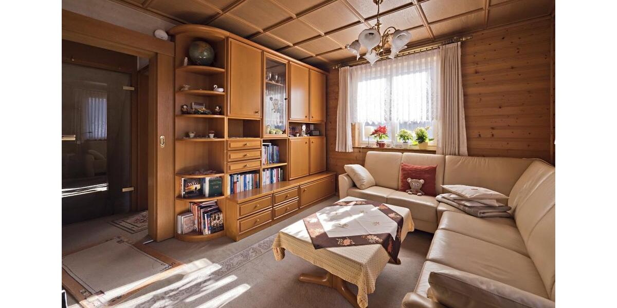 Einfamilienhaus Nagold - 7 Zimmer, 99 m&sup2;, 348.000&euro; | Angebot:25858427