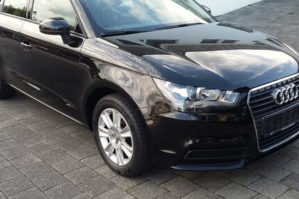 Audi A1 89.000 km 10.900 &euro; Metzingen 72555