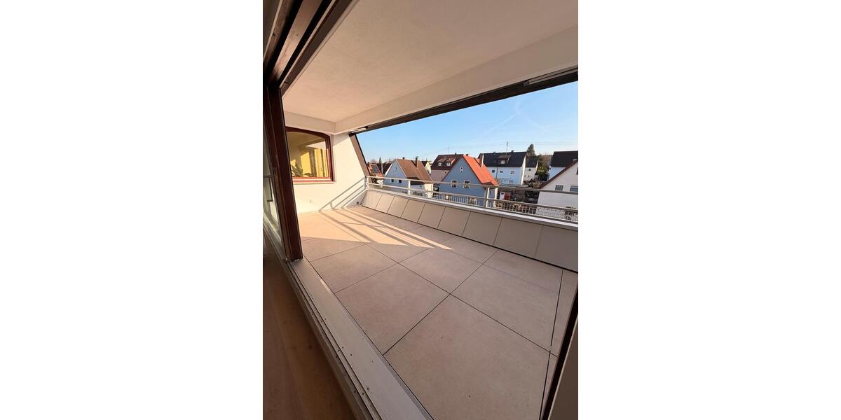 Dachgeschoßwohnung Kornwestheim - 4.5 Zimmer, 110 m&sup2;, 489.000&euro; | Angebot:27607428